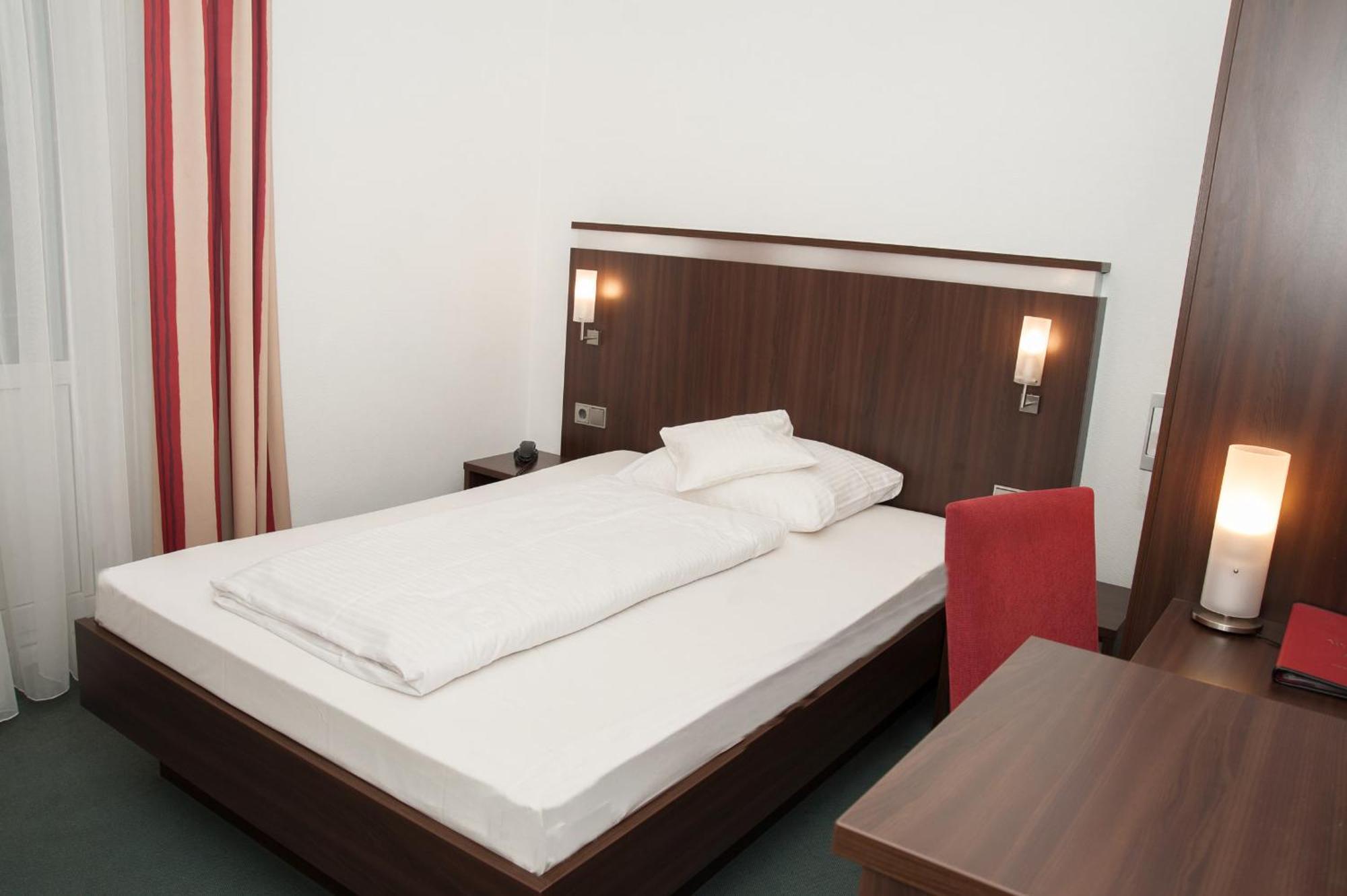 Hotel Am Roemerwall Mainz Kültér fotó